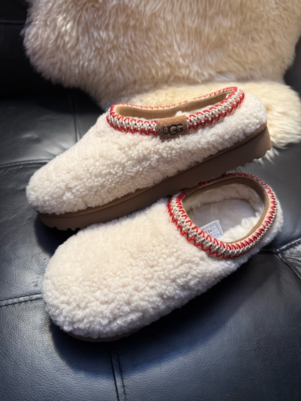 NWT UGG Women’s Tasman Maxi Curly Slipper Natural Sz 7